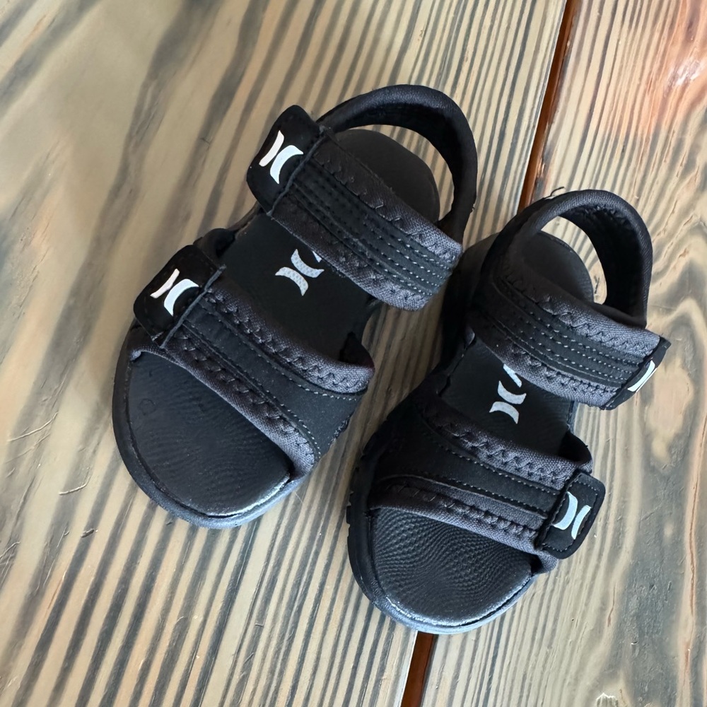 Hurley Toddler 6C Black Velcro Sandals